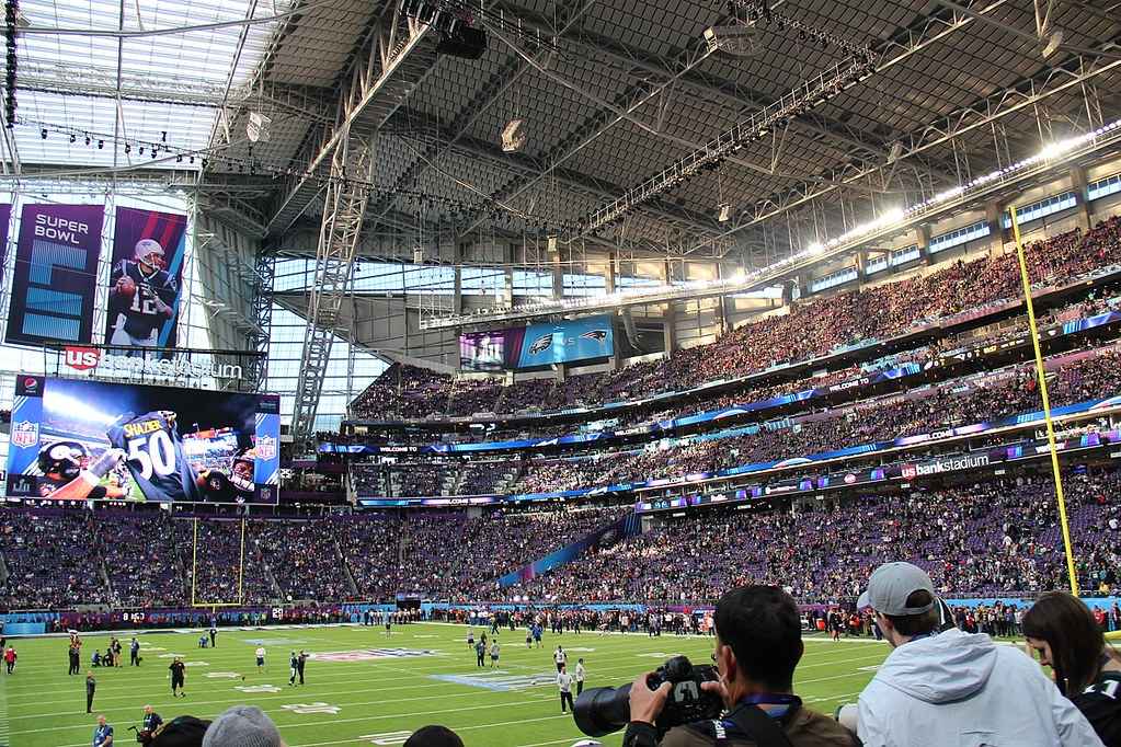 The Evolution of the Super Bowl in a championship football game started as a modest contest in 1967.